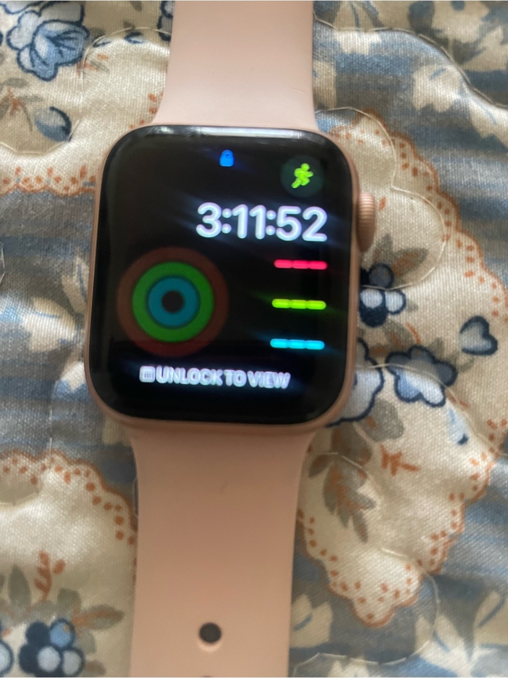 Apple Watch 40mm Rose Gold with Pink Sport Band